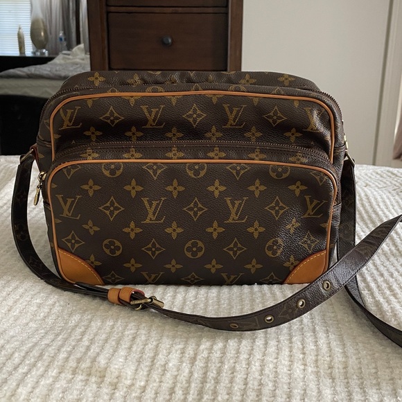 Louis Vuitton Vintage Nile Messenger Bag - Picture 1 of 5